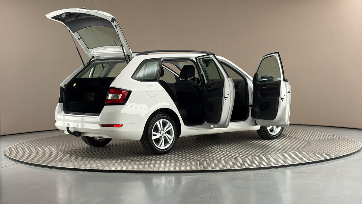 Škoda Fabia - 6