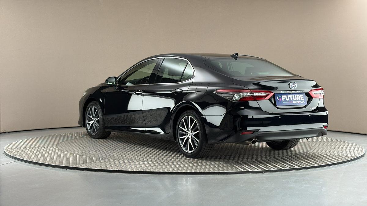 Toyota Camry - 2