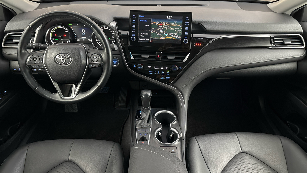 Toyota Camry - 8
