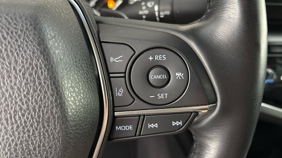 Toyota Camry - 14