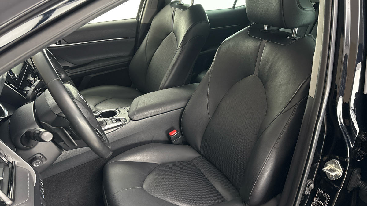 Toyota Camry - 15