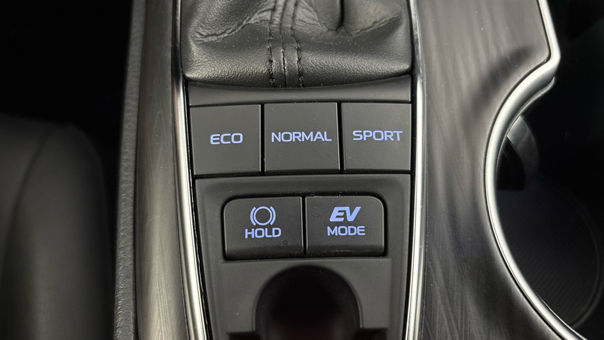 Toyota Camry - 28