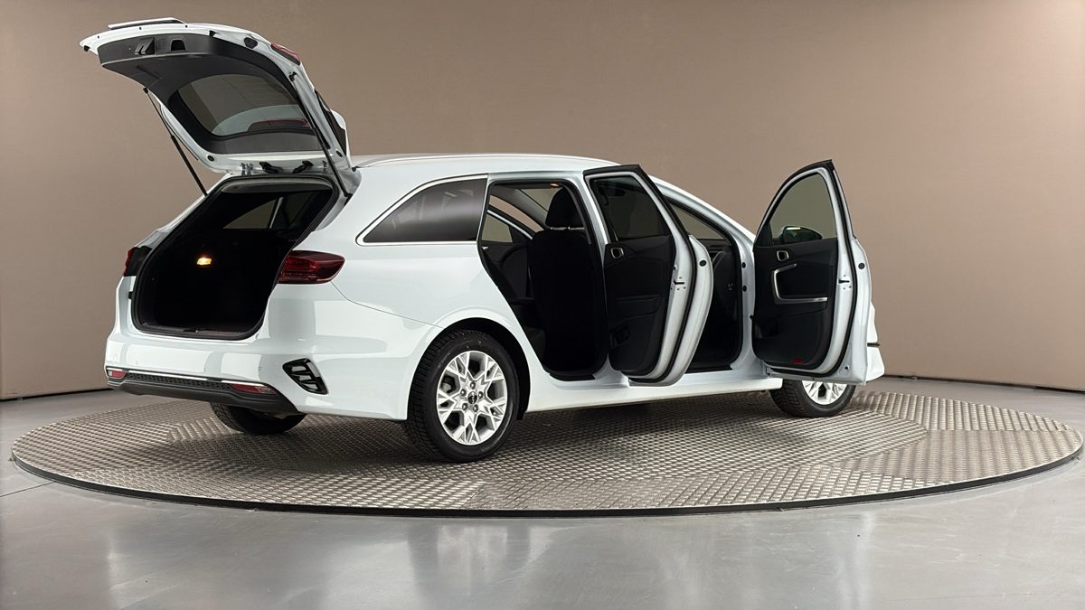 Kia Ceed - 6