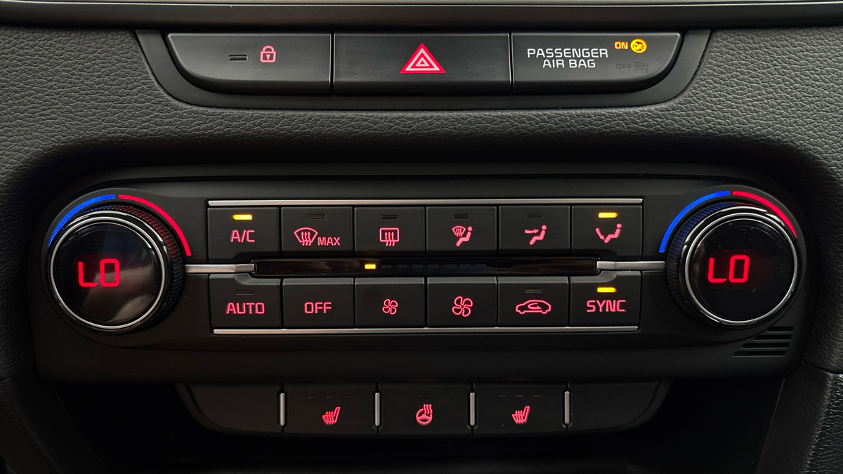 Kia Ceed - 13
