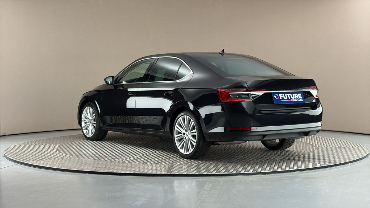 Škoda Superb - 2