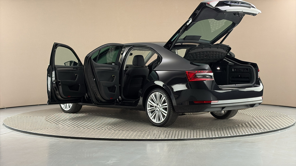 Škoda Superb - 7