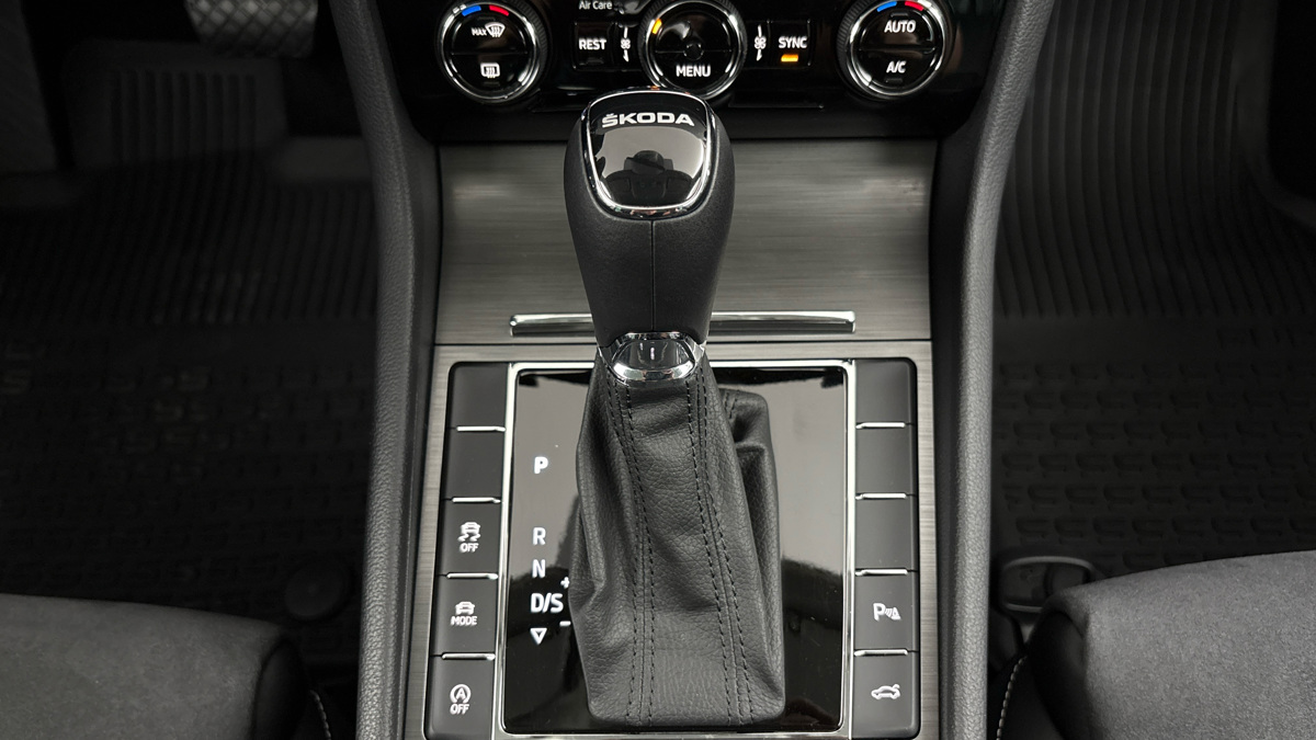 Škoda Superb - 26