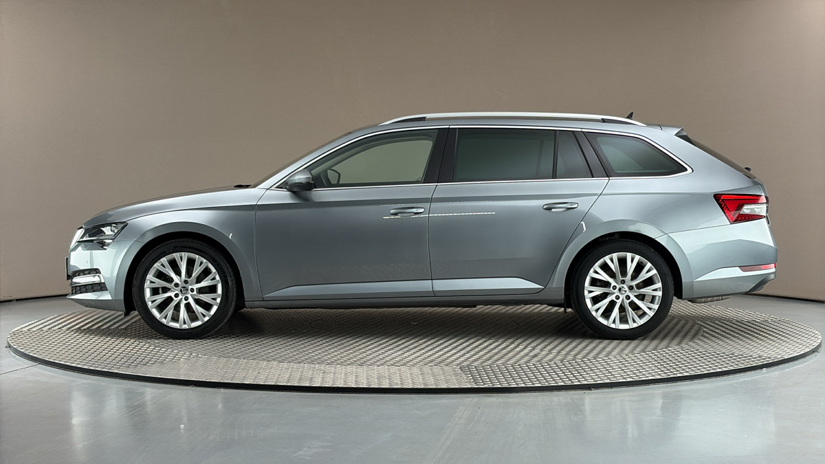 Škoda Superb - 4