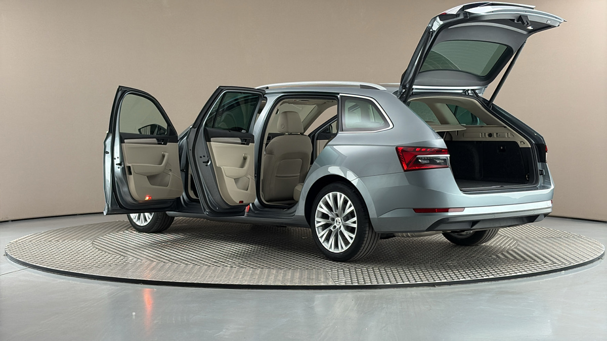 Škoda Superb - 7