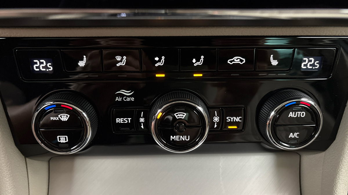 Škoda Superb - 13