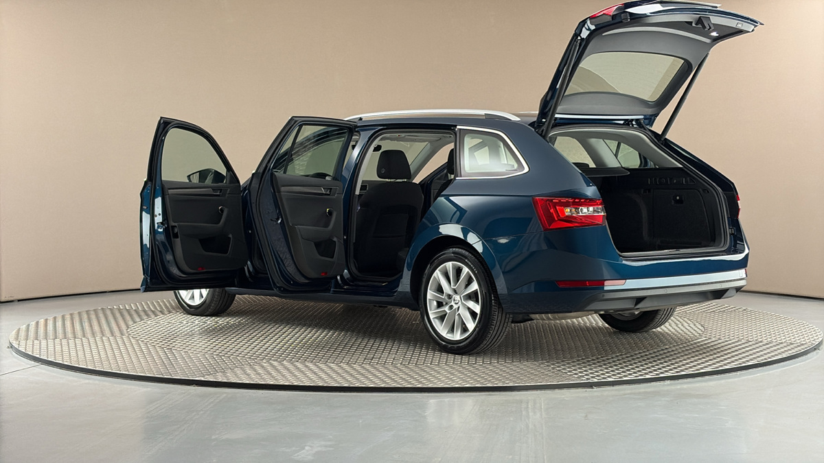 Škoda Superb - 7