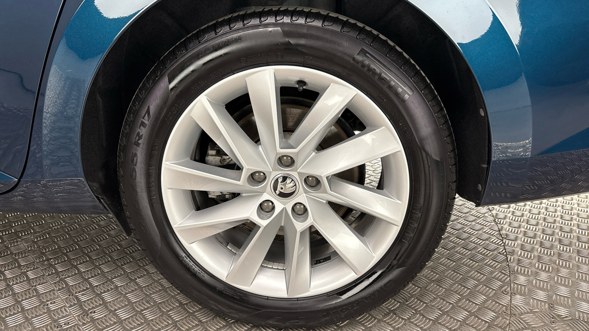Škoda Superb - 19