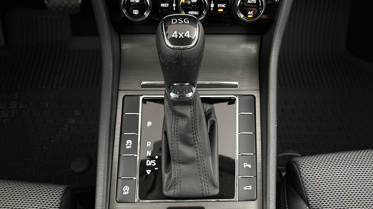 Škoda Superb - 25