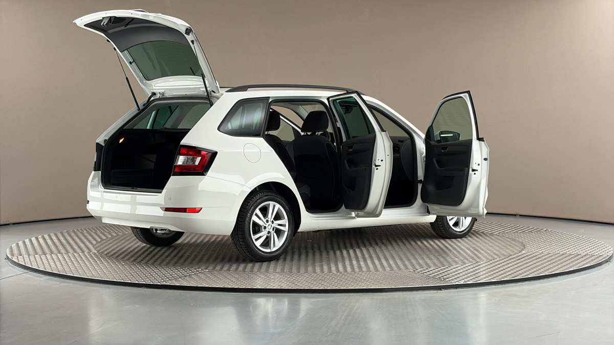 Škoda Fabia - 6