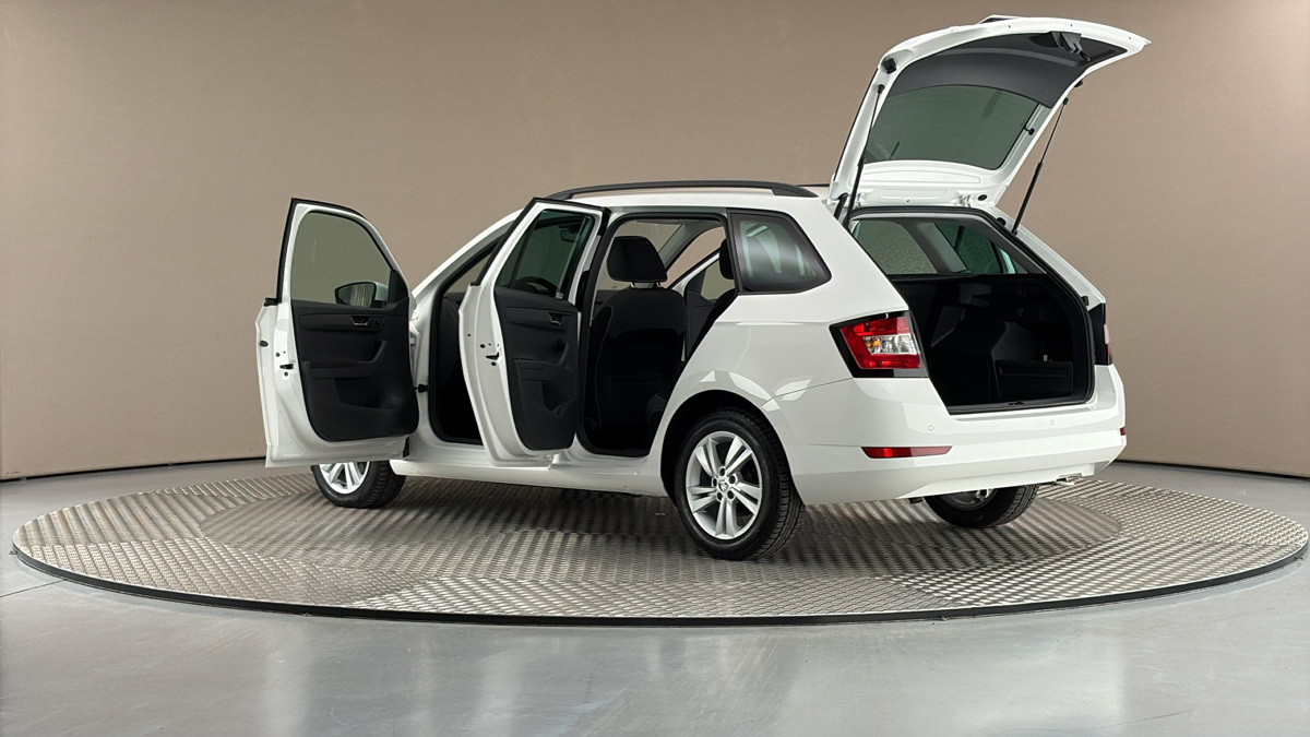 Škoda Fabia - 7