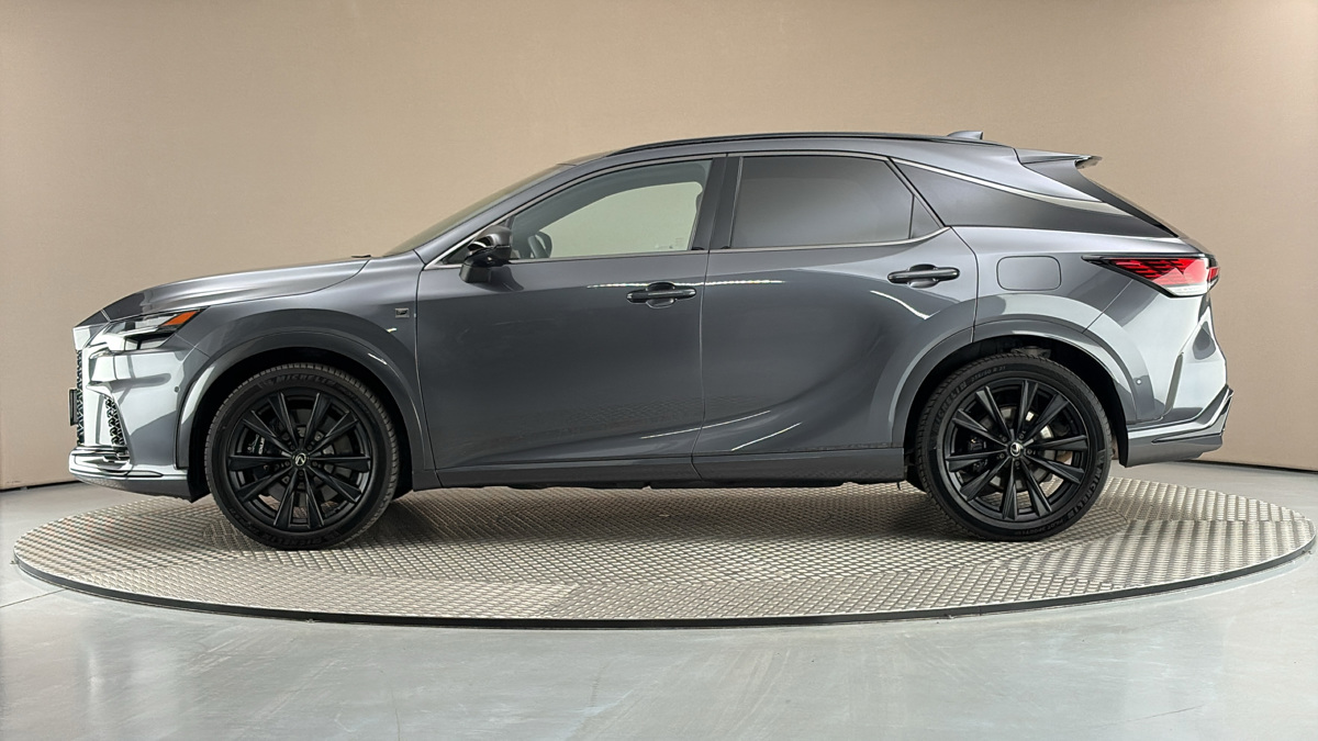 Lexus RX - 4