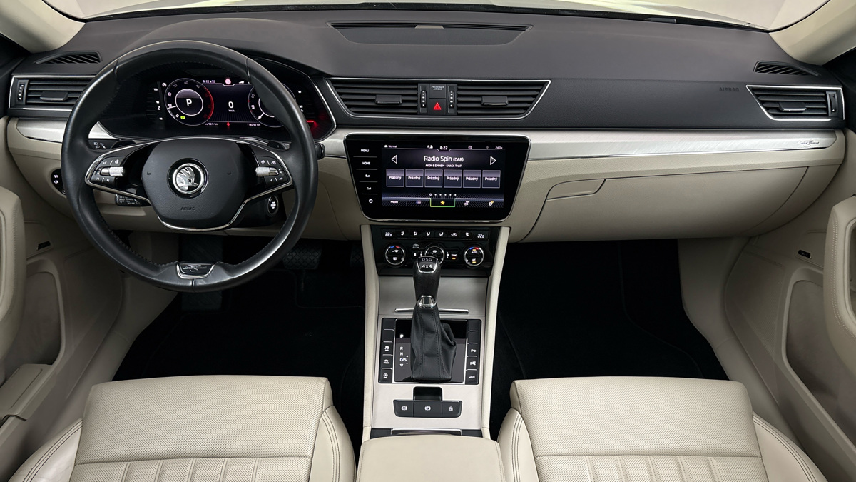 Škoda Superb - 8