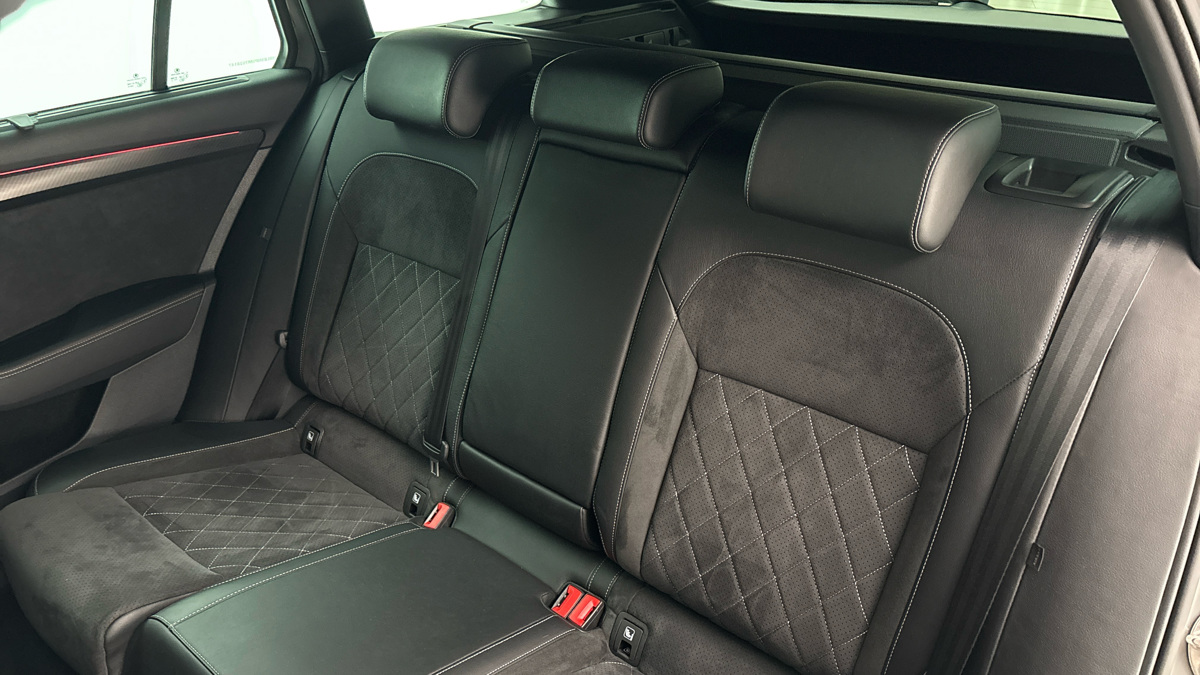 Škoda Superb - 16