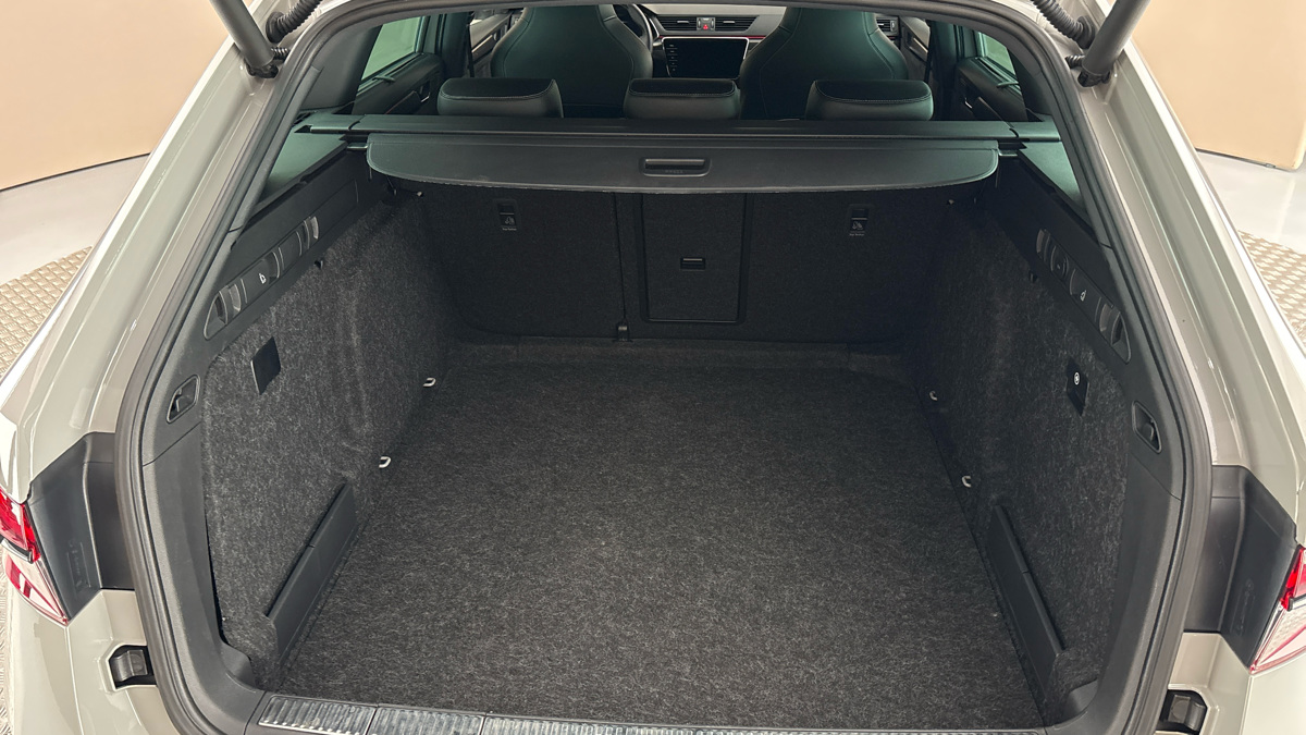 Škoda Superb - 17