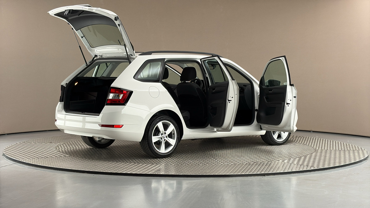 Škoda Fabia - 6