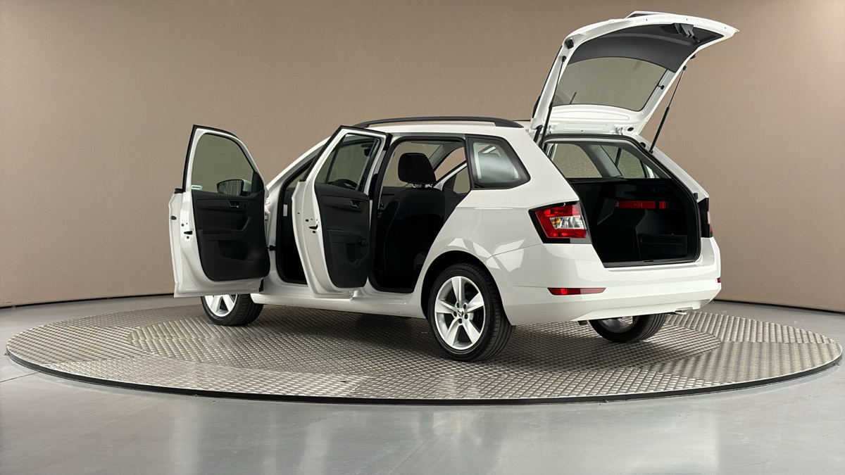 Škoda Fabia - 7