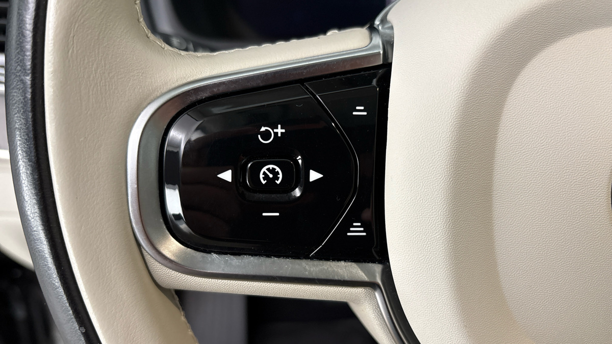 Volvo XC90 - 14