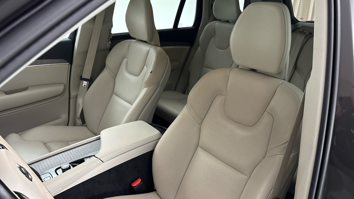 Volvo XC90 - 15