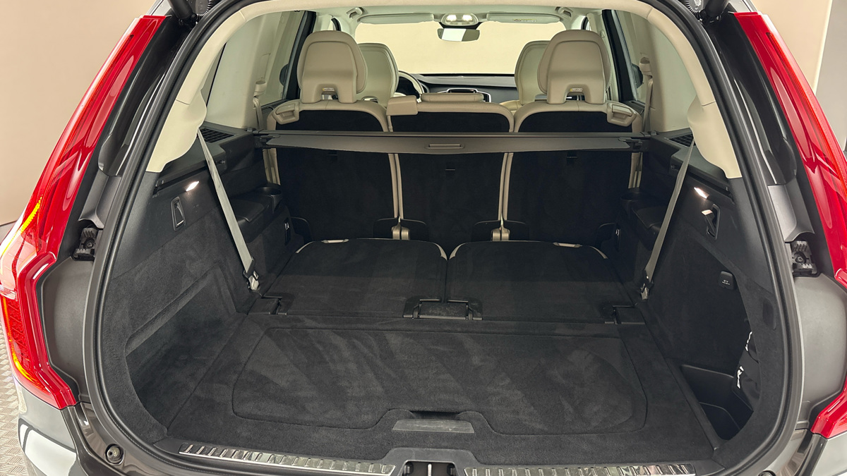 Volvo XC90 - 17