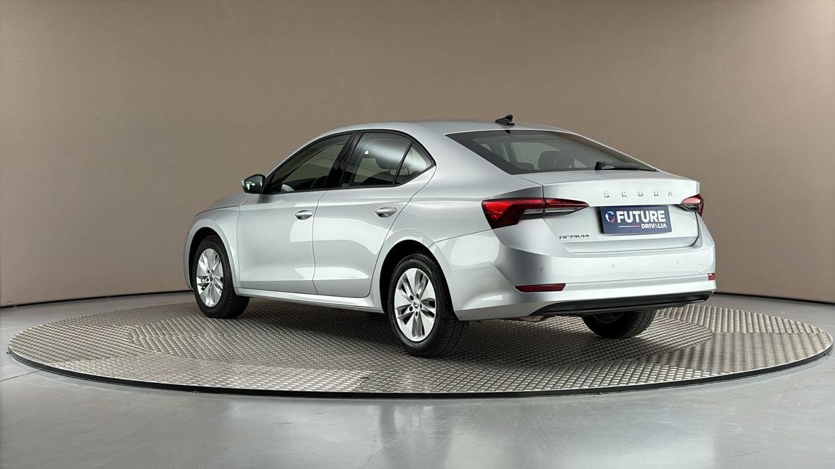 Škoda Octavia - 2