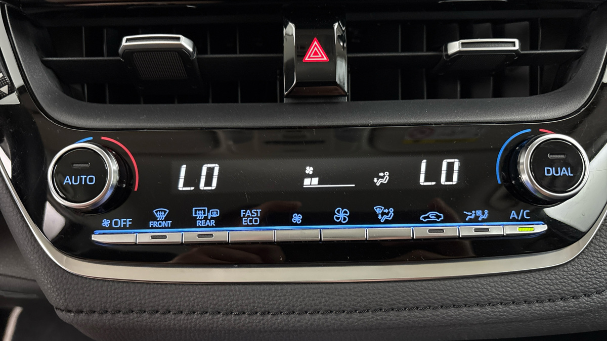 Toyota Corolla - 13