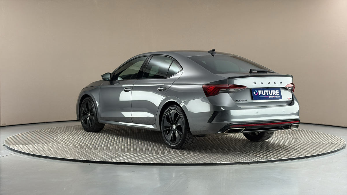 Škoda Octavia - 2