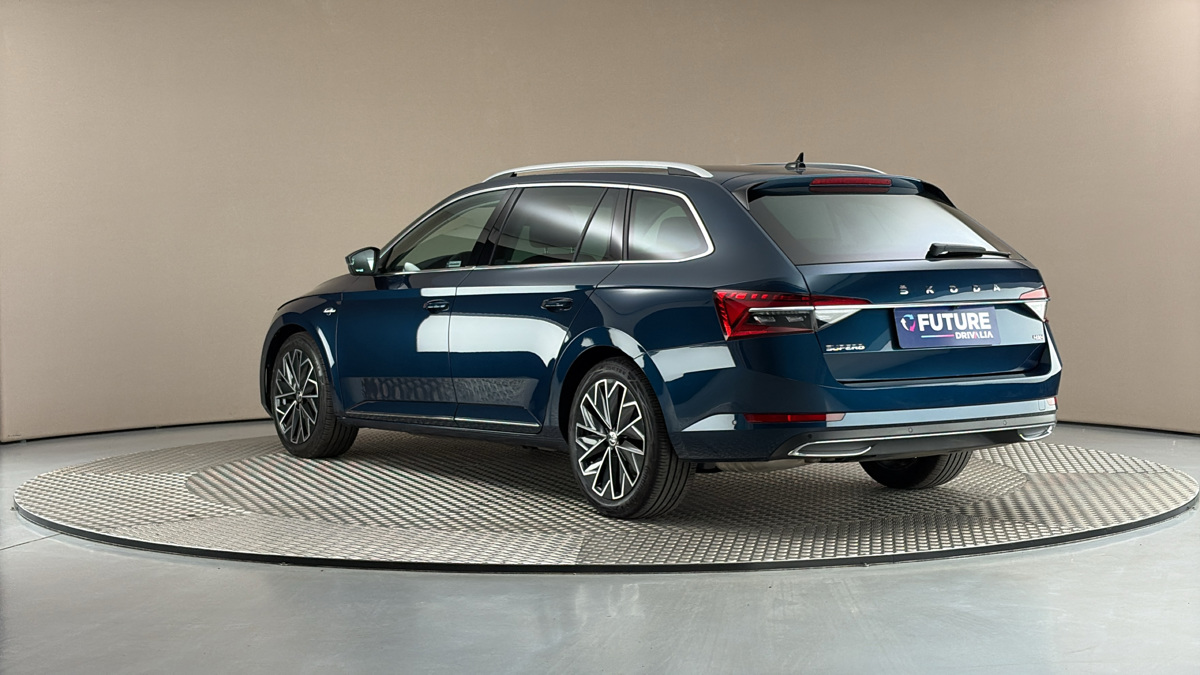 Škoda Superb - 2
