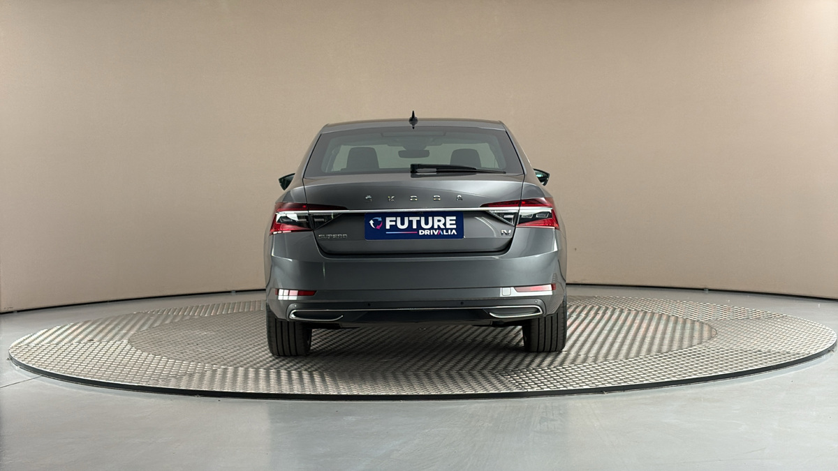 Škoda Superb - 5