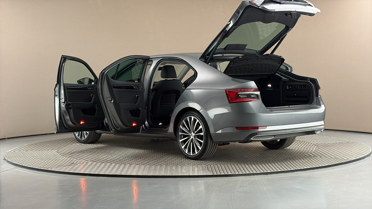 Škoda Superb - 7