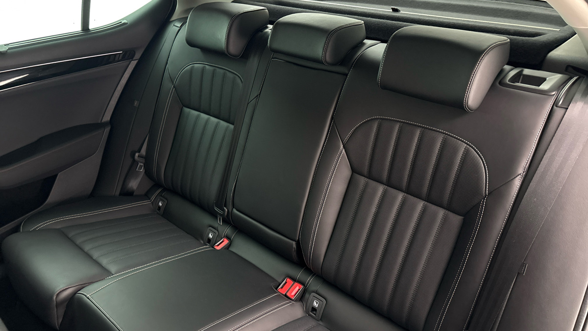 Škoda Superb - 16