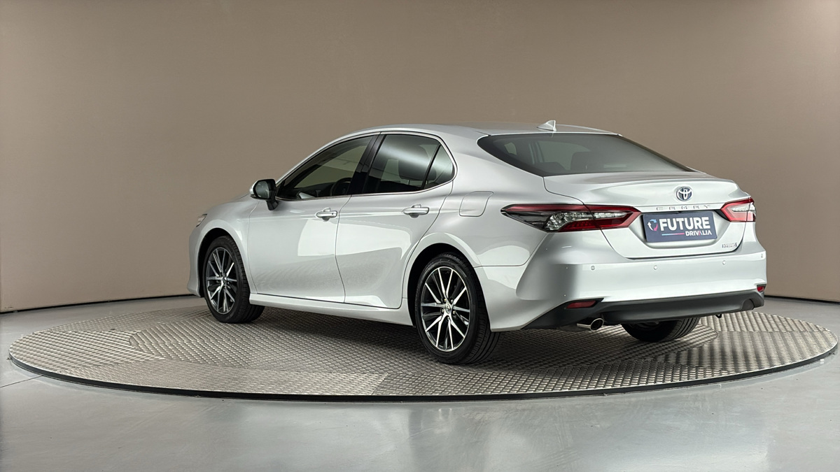 Toyota Camry - 2