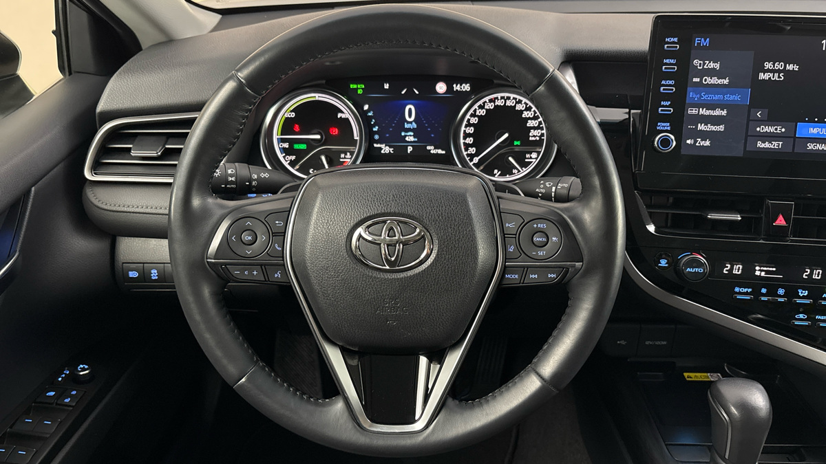 Toyota Camry - 9
