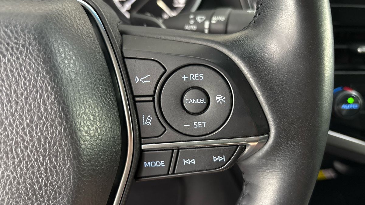 Toyota Camry - 14
