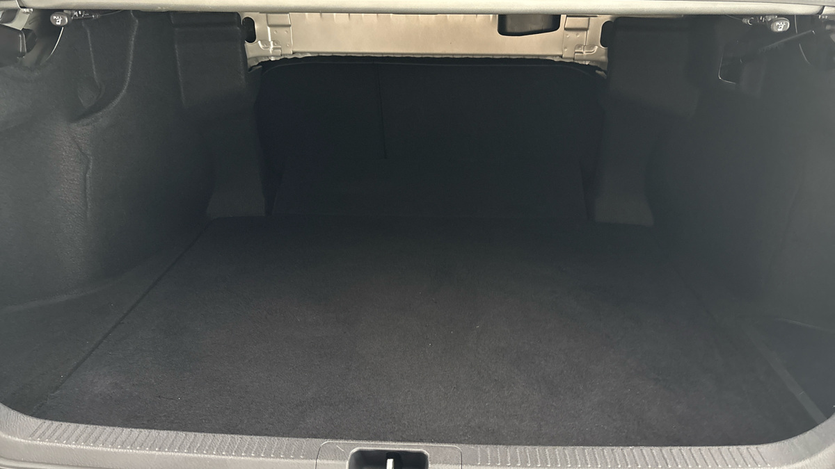 Toyota Camry - 17