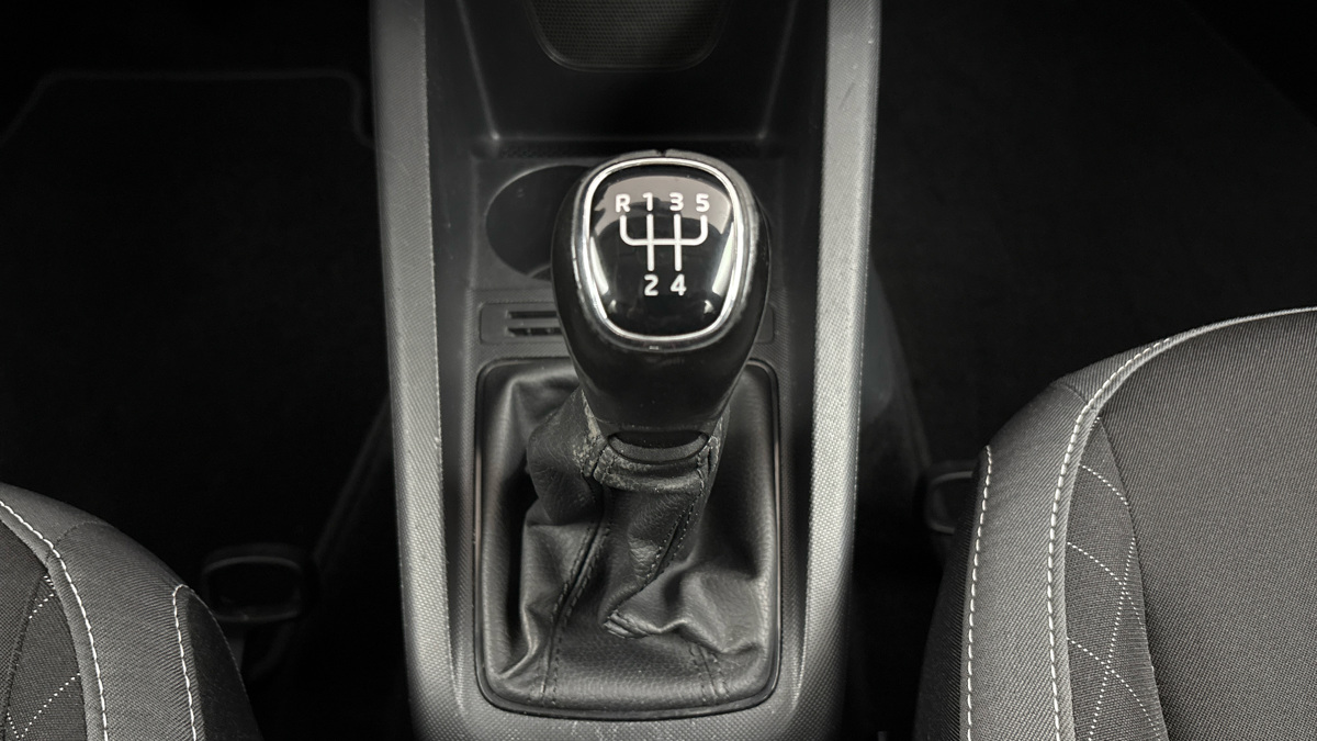 Škoda Fabia - 24