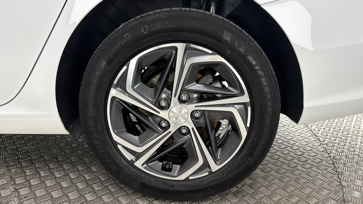 Hyundai i30 - 19