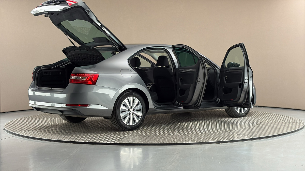 Škoda Superb - 6