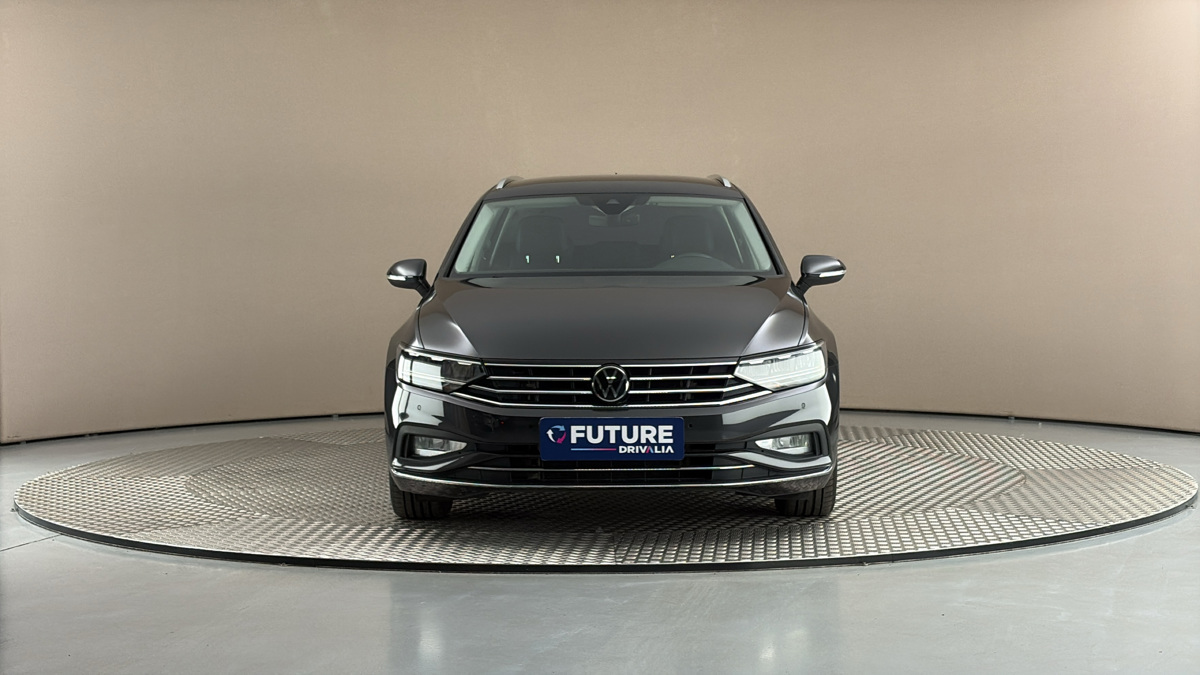 Volkswagen Passat - 3