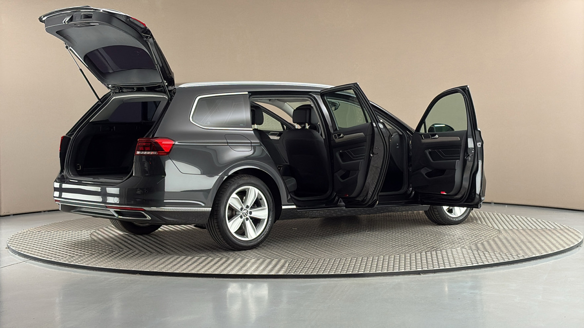 Volkswagen Passat - 6