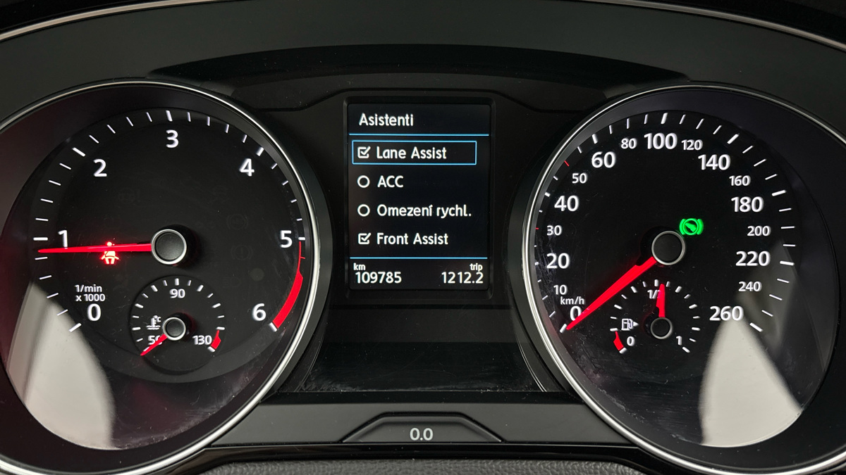 Volkswagen Passat - 10