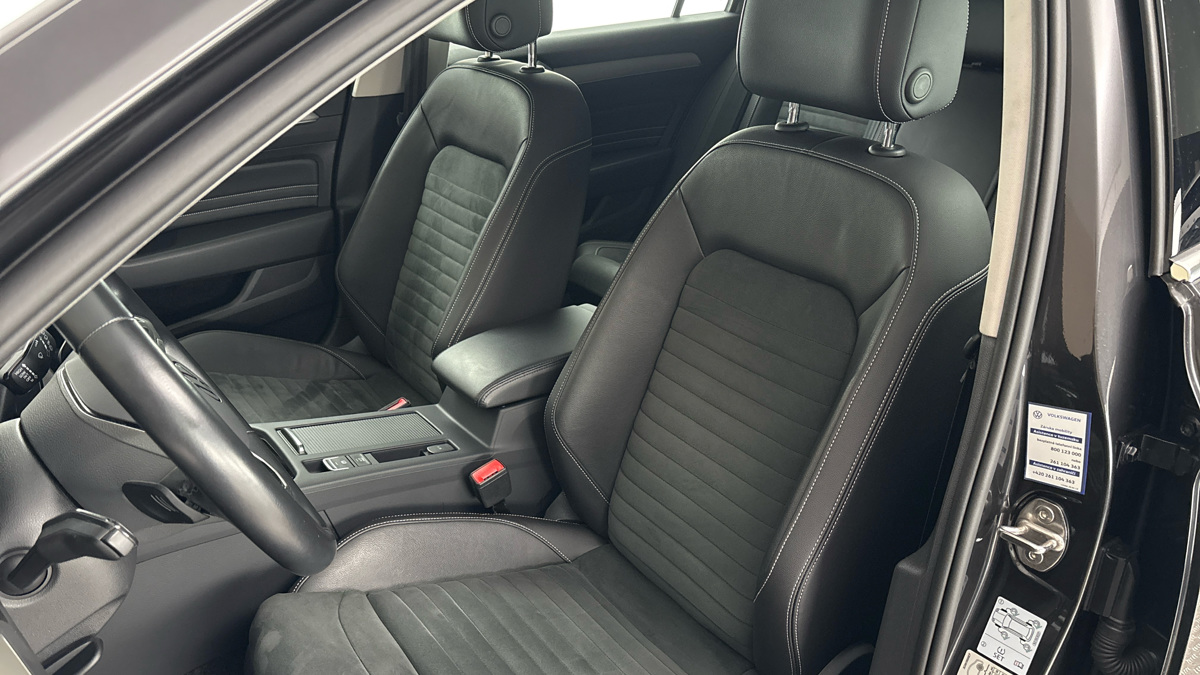Volkswagen Passat - 15