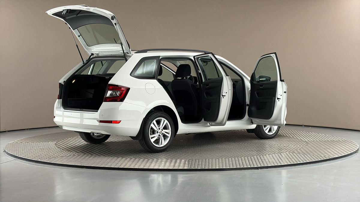 Škoda Fabia - 6
