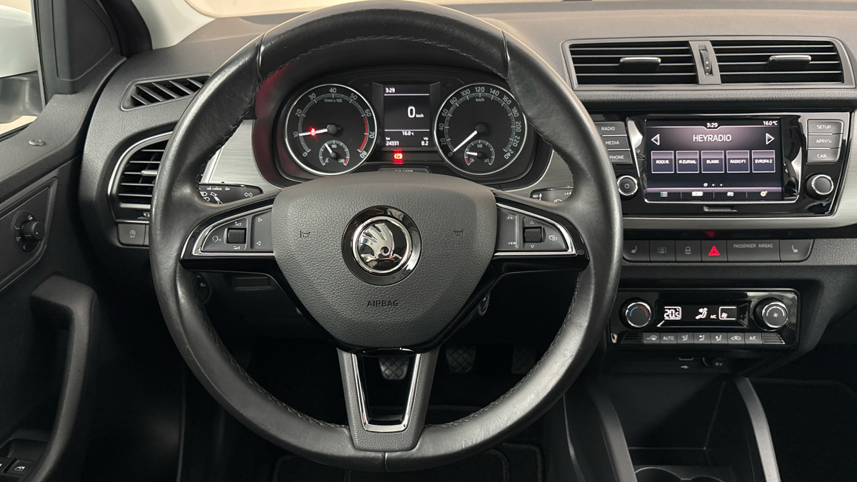 Škoda Fabia - 9
