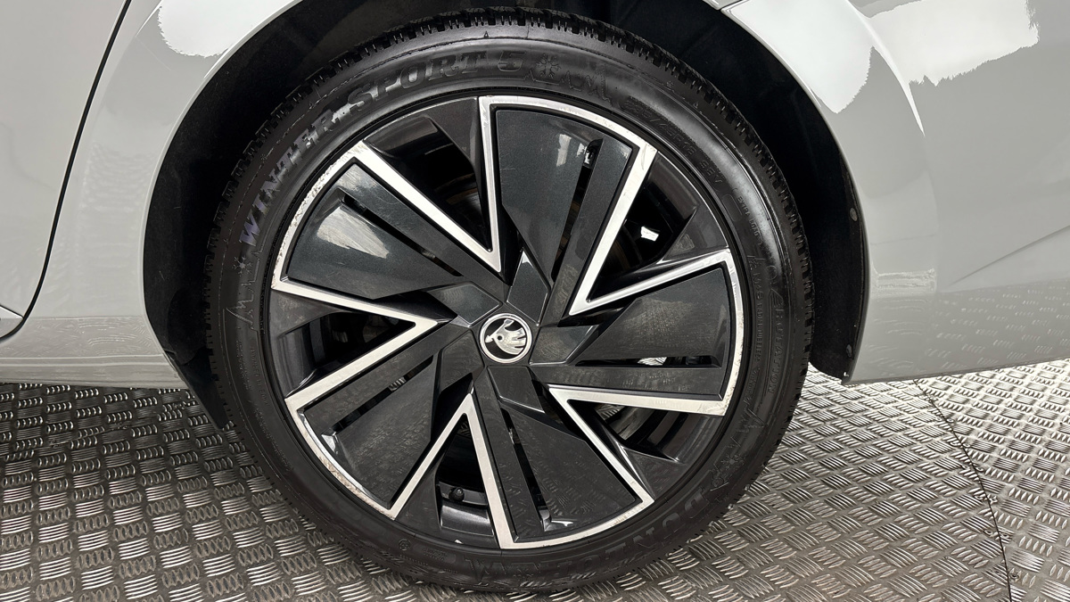 Škoda Superb - 19