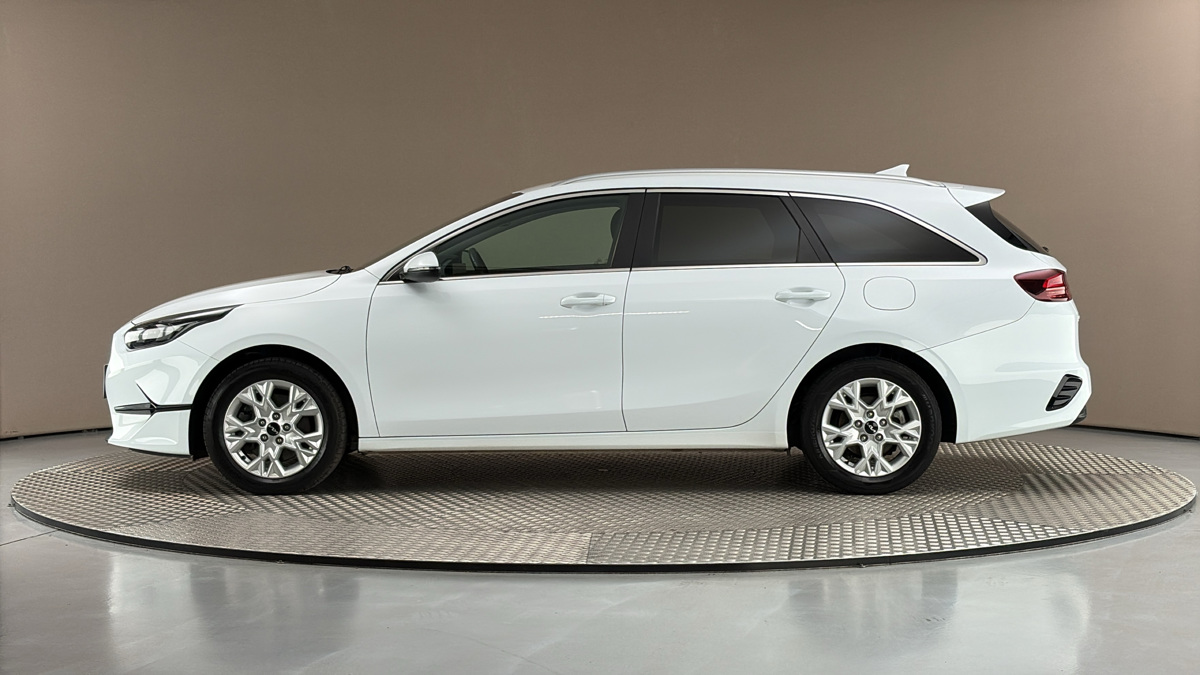 Kia Ceed - 4
